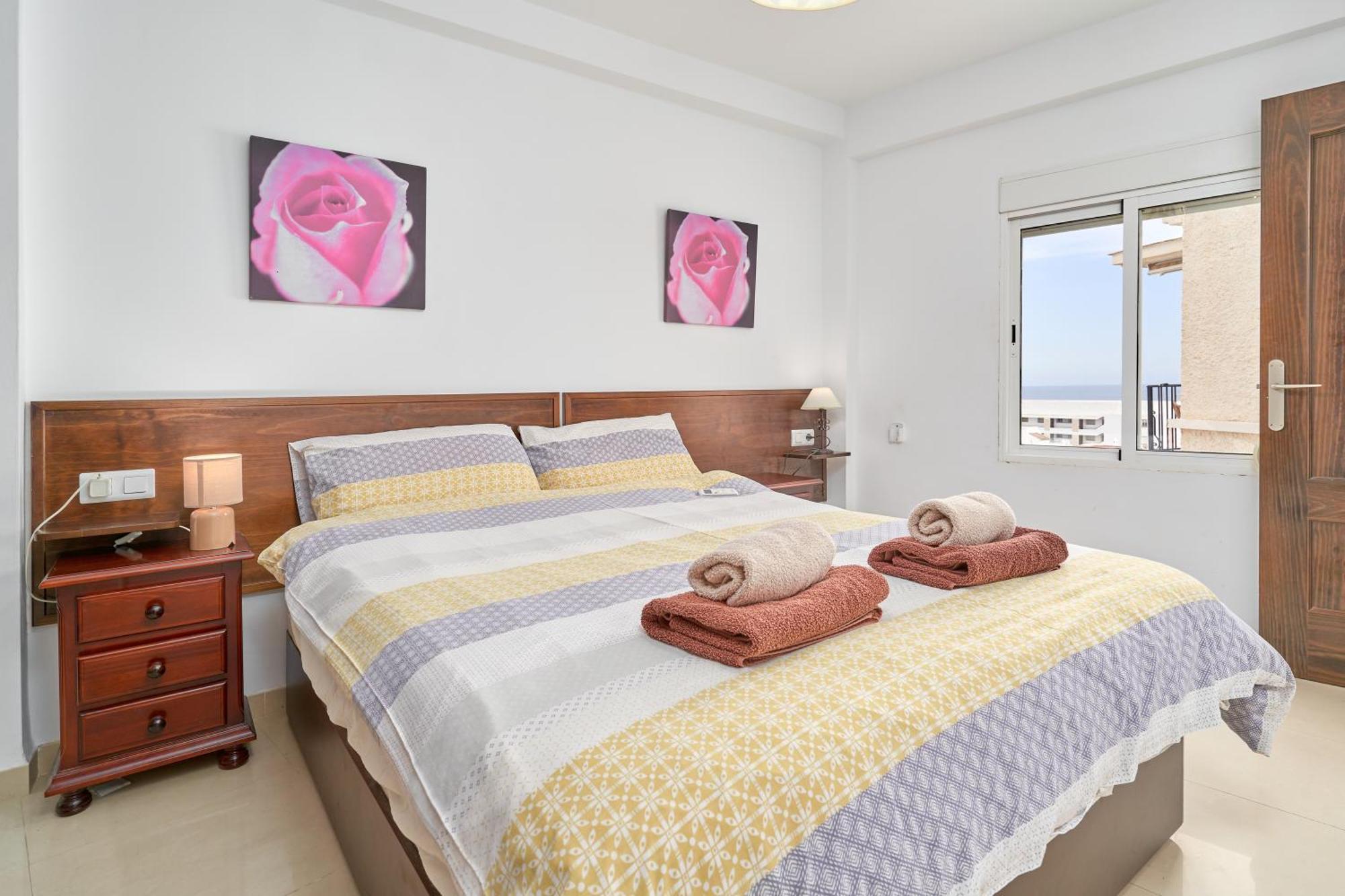 1 Bed Apartment With Sea View Nerja Eksteriør billede